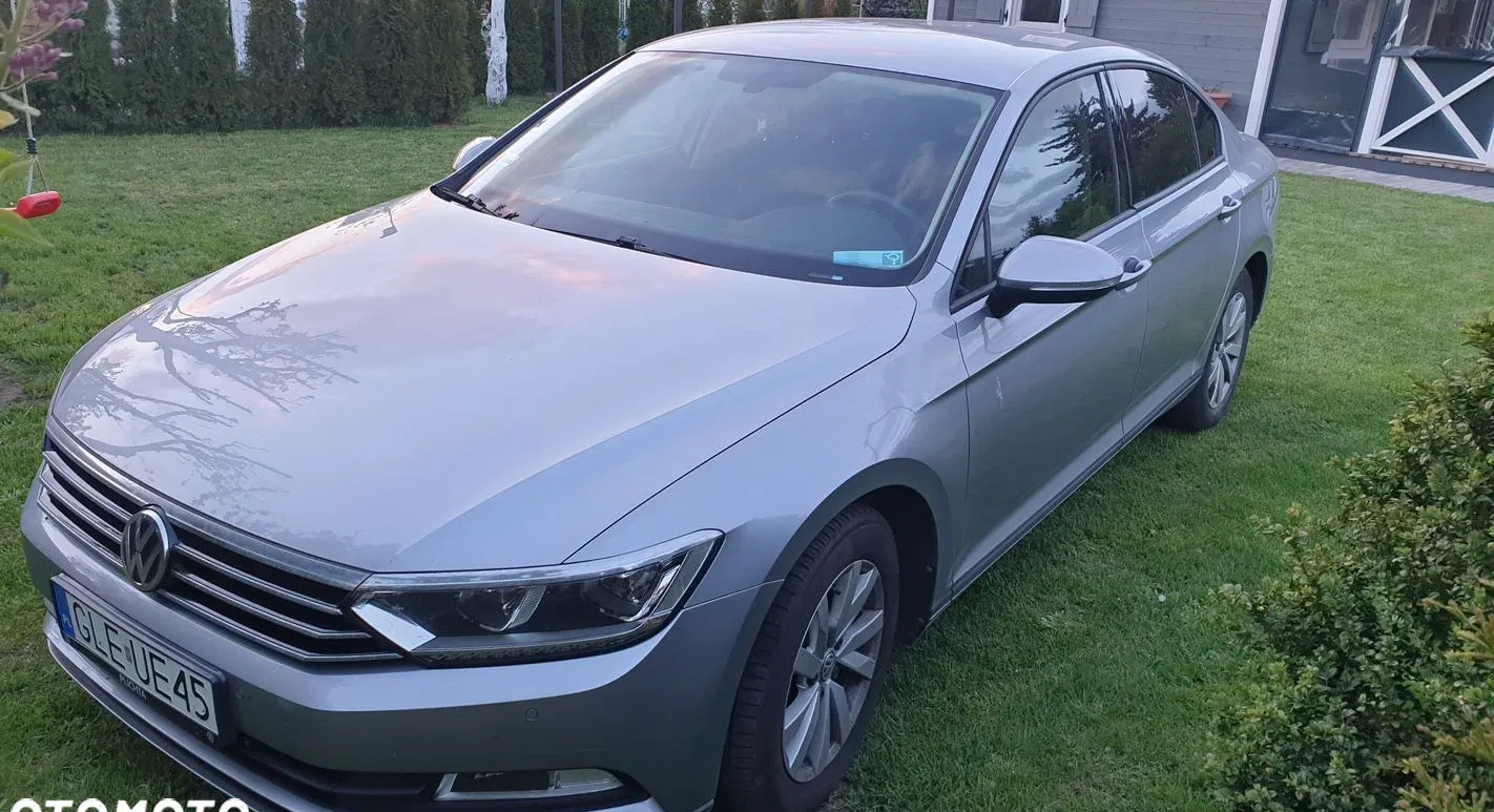 volkswagen passat Volkswagen Passat cena 64900 przebieg: 151000, rok produkcji 2017 z Gdańsk